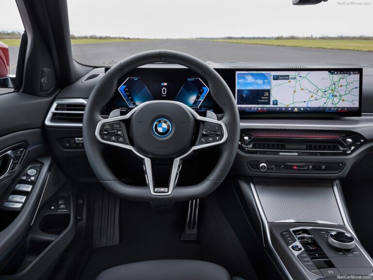 seria 3 touring wnetrze 1